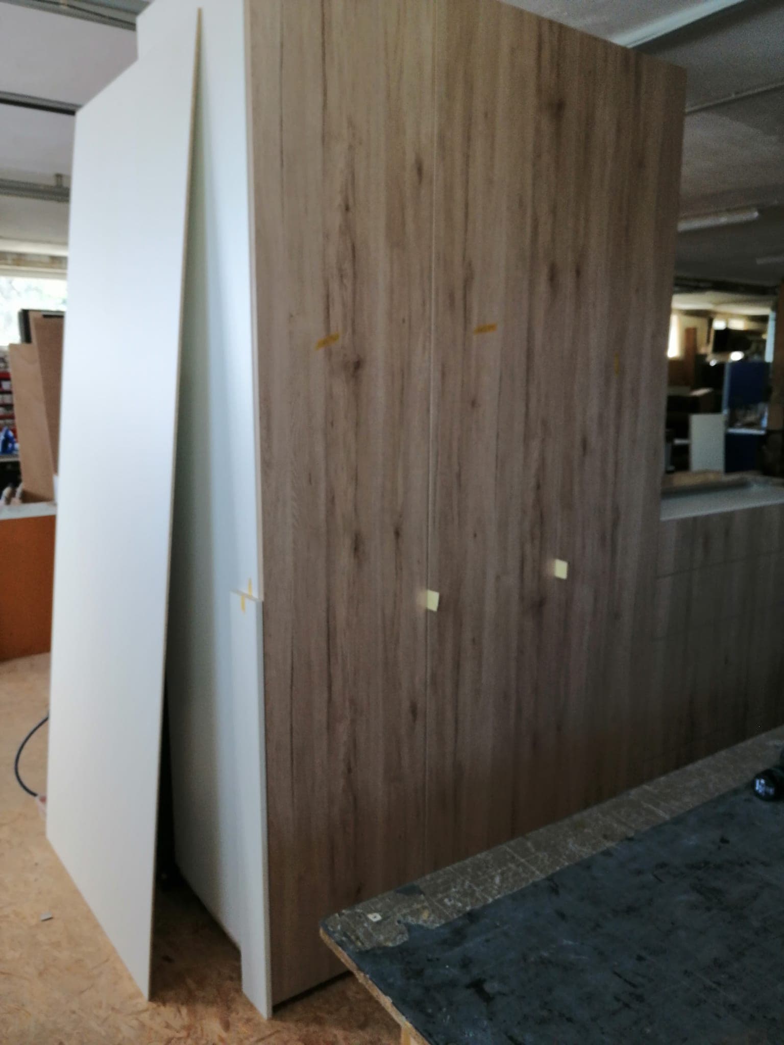 Room divider and door element in wood